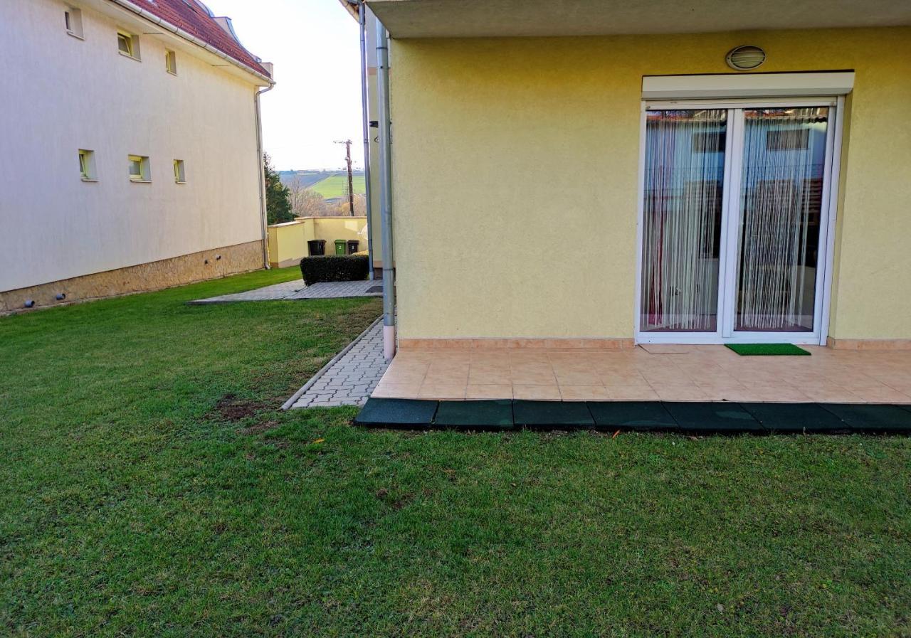 Apartament Var-Lak Apartman Héviz Zewnętrze zdjęcie